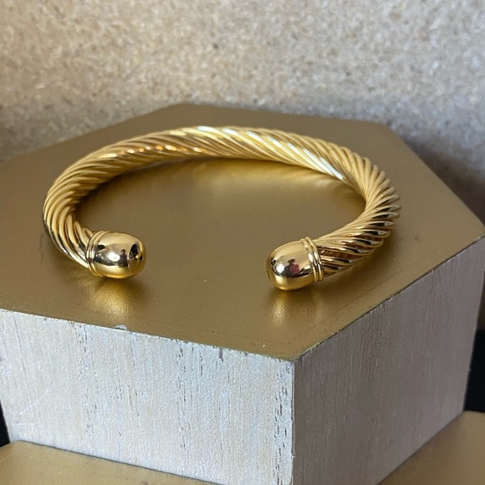 Elegant Gold-Tone Twisted Cuff Bracelet
